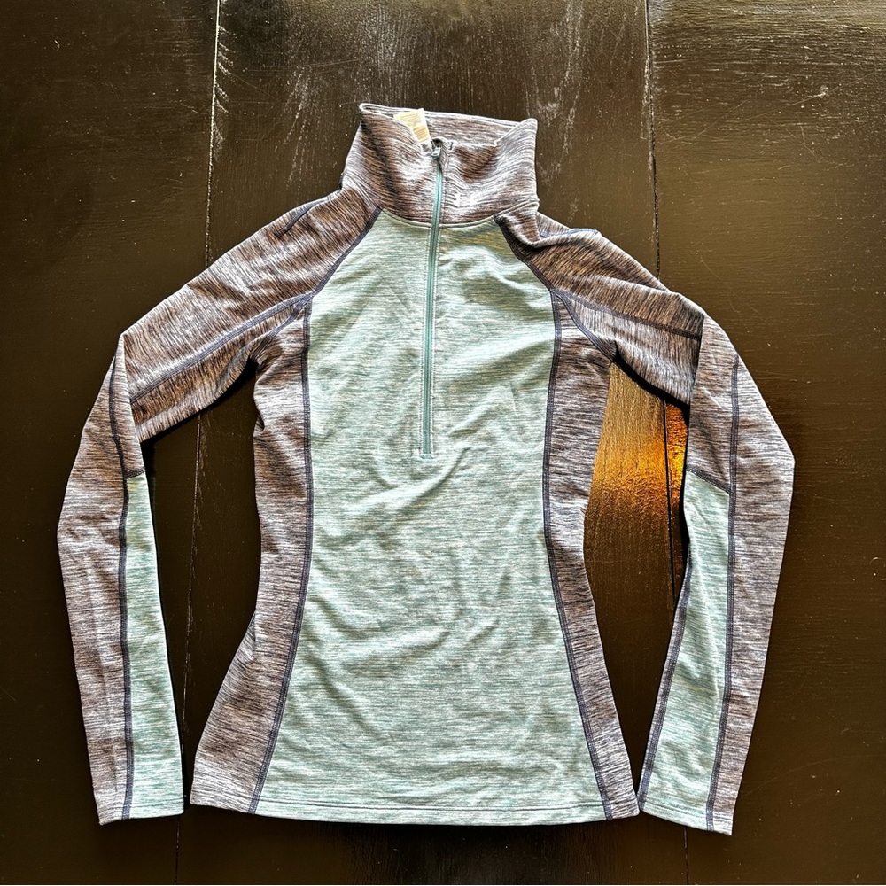 Under Armor XS Blue and Gray Cyan Light Blue Athletic Fold Gear